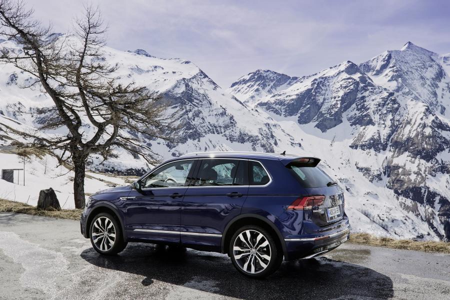  Volkswagen Tiguan R-Line 2016 года  (WW) (фото 27 из 36)